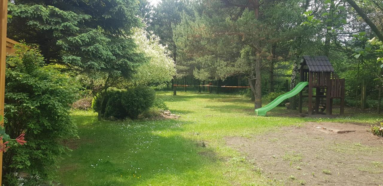 Szyszka I Roza Domek Na Jurze Zelazko Esterno foto
