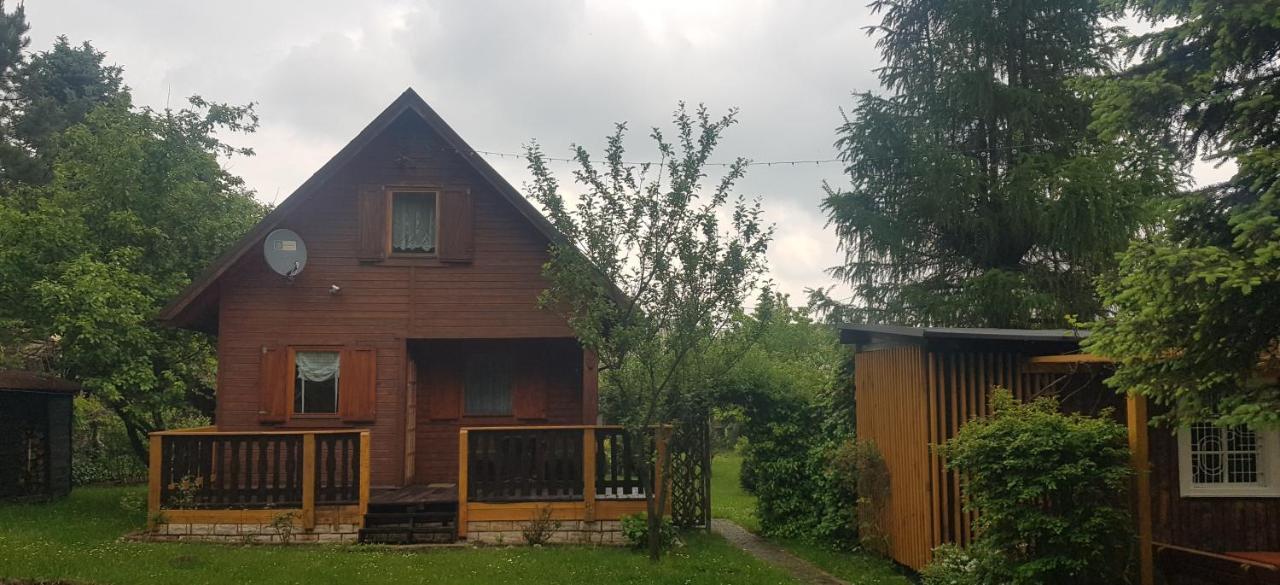 Szyszka I Roza Domek Na Jurze Zelazko Esterno foto